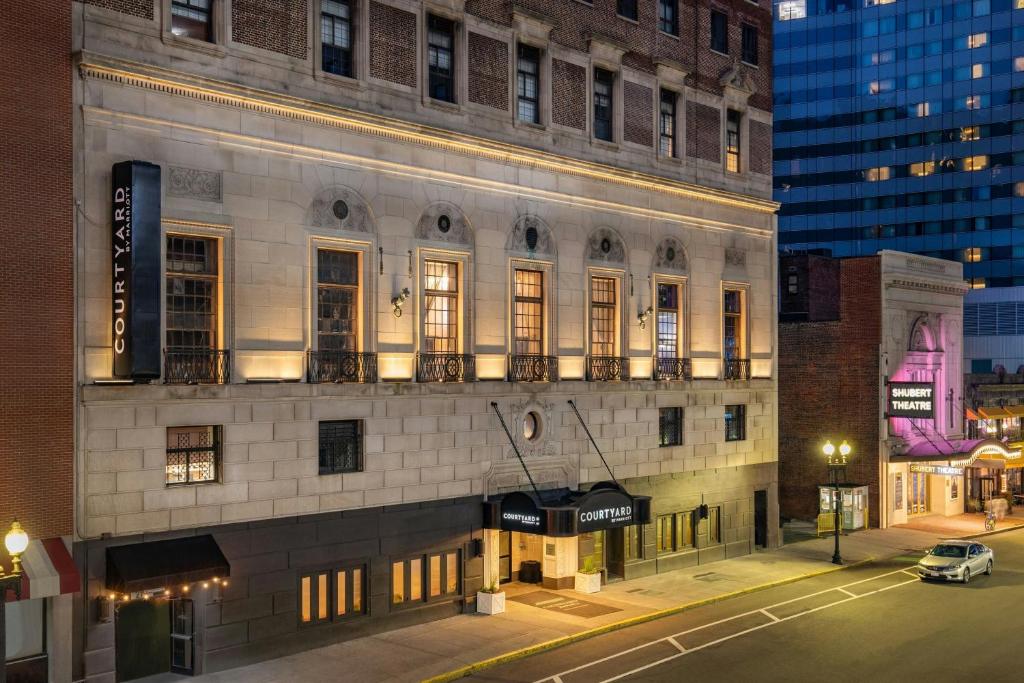 Courtyard Boston Marriott Downtown
